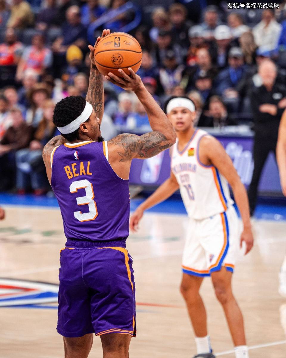 爱游戏体育注册费耶诺德训练开放日，今晨复出首秀引欢呼，欧篮联在即，年轻球员得到机会的简单介绍