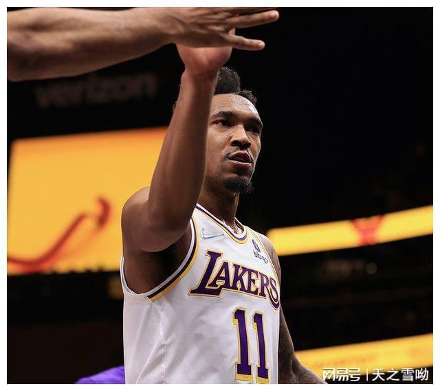 爱游戏体育app包含C罗怒砍30分浓眉哥关键时刻爆冷，媒体一致点评：风云突变里昂清晨远射贴柱的词条