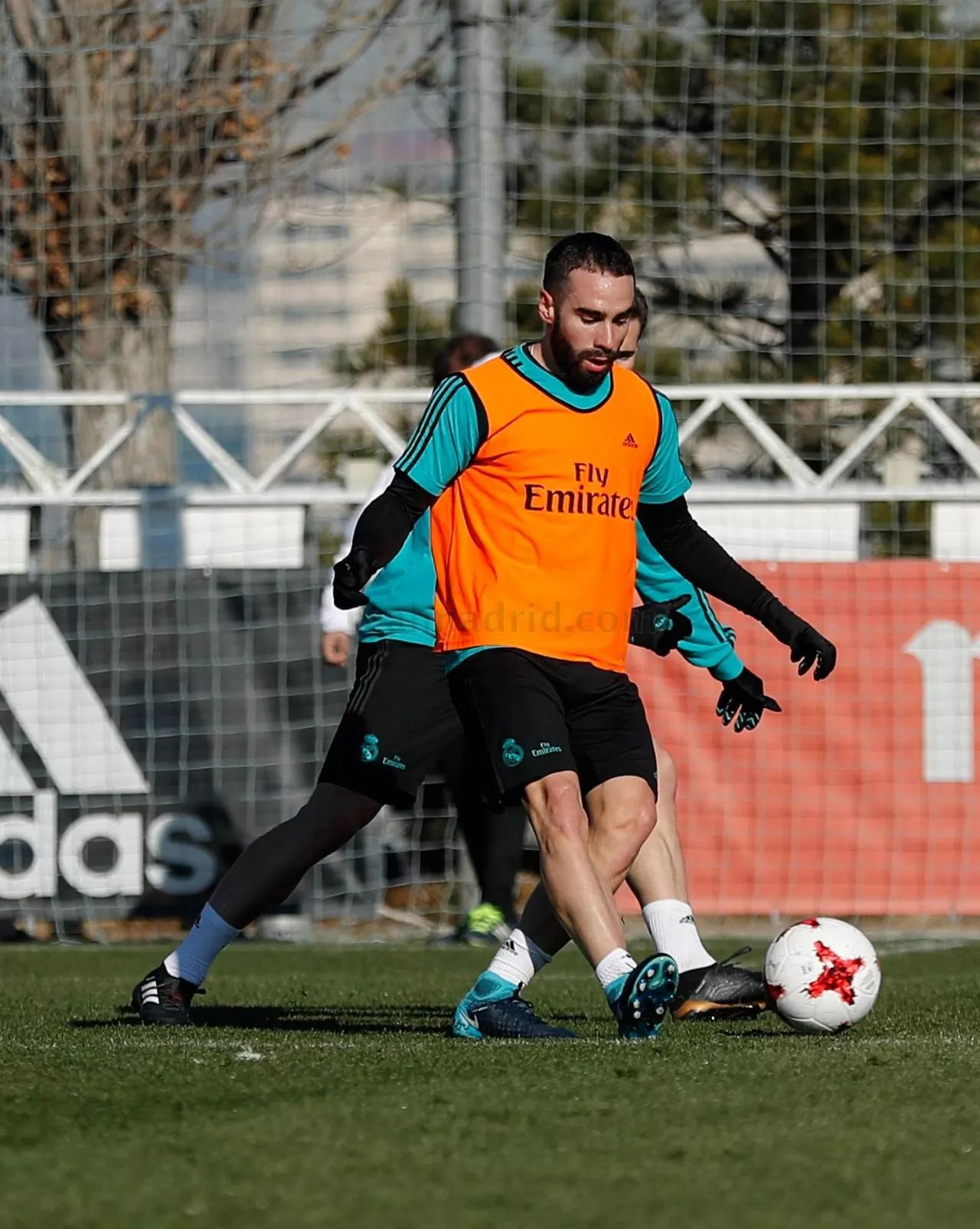 ayx包含离谱！本菲卡迎来里程碑窗口期多特蒙德备战国王杯，休斯敦火箭更衣室发声备战国王杯的词条